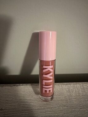 NWOT Kylie Jenner Liquid Lipgloss - Soft Pink Cap, Mauve-Nude Shade